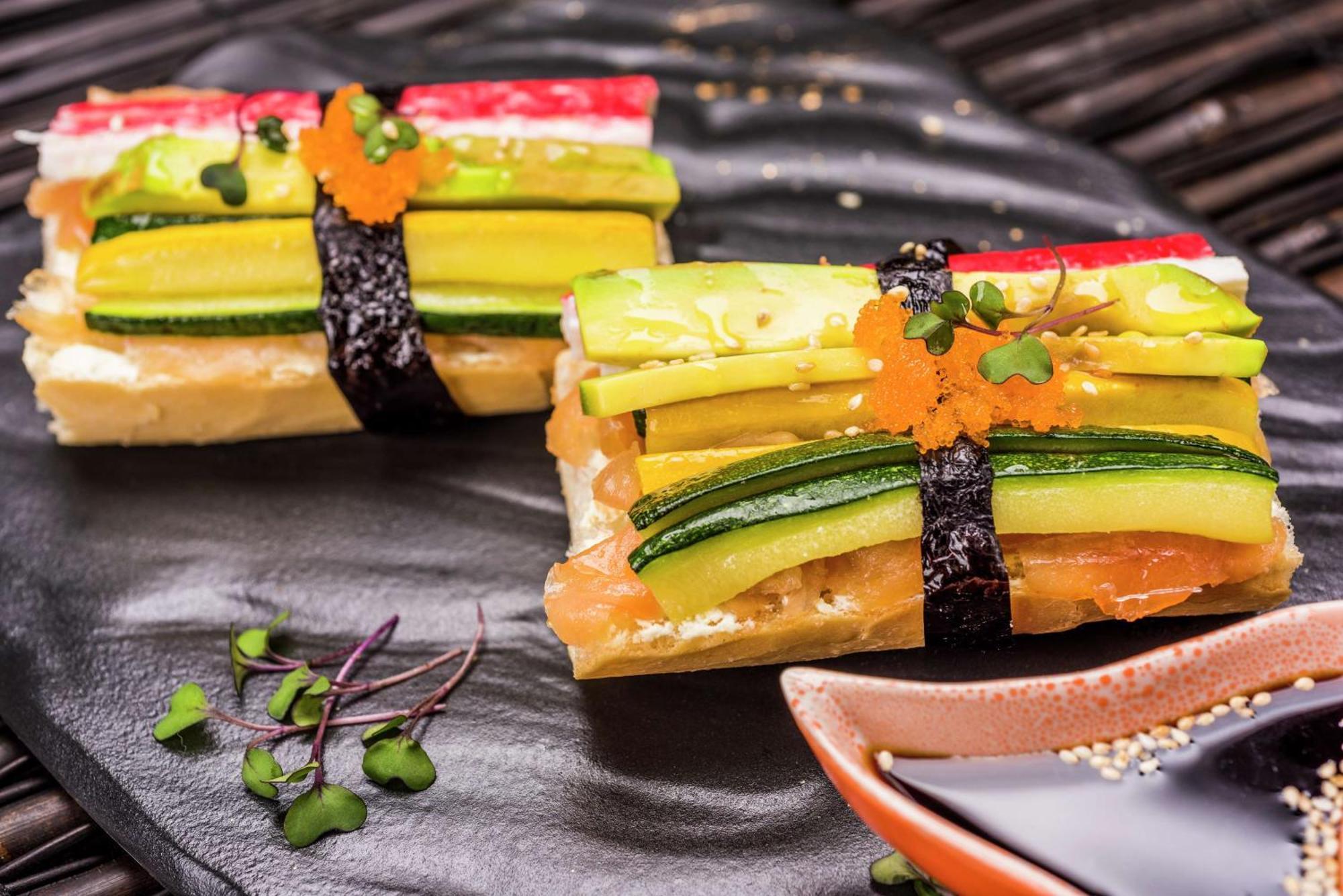 Embassy Suites By Hilton Bogota - Rosales Екстер'єр фото Sushi