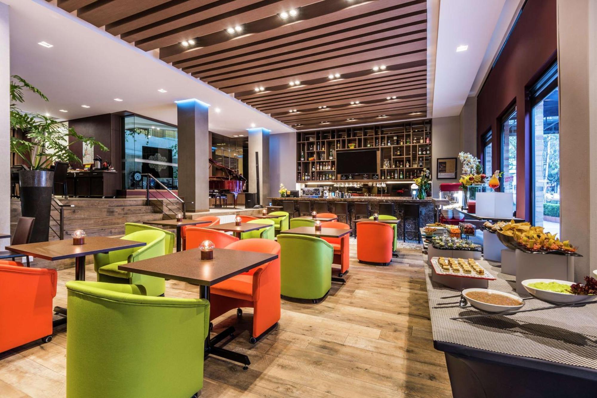Embassy Suites By Hilton Bogota - Rosales Екстер'єр фото The restaurant