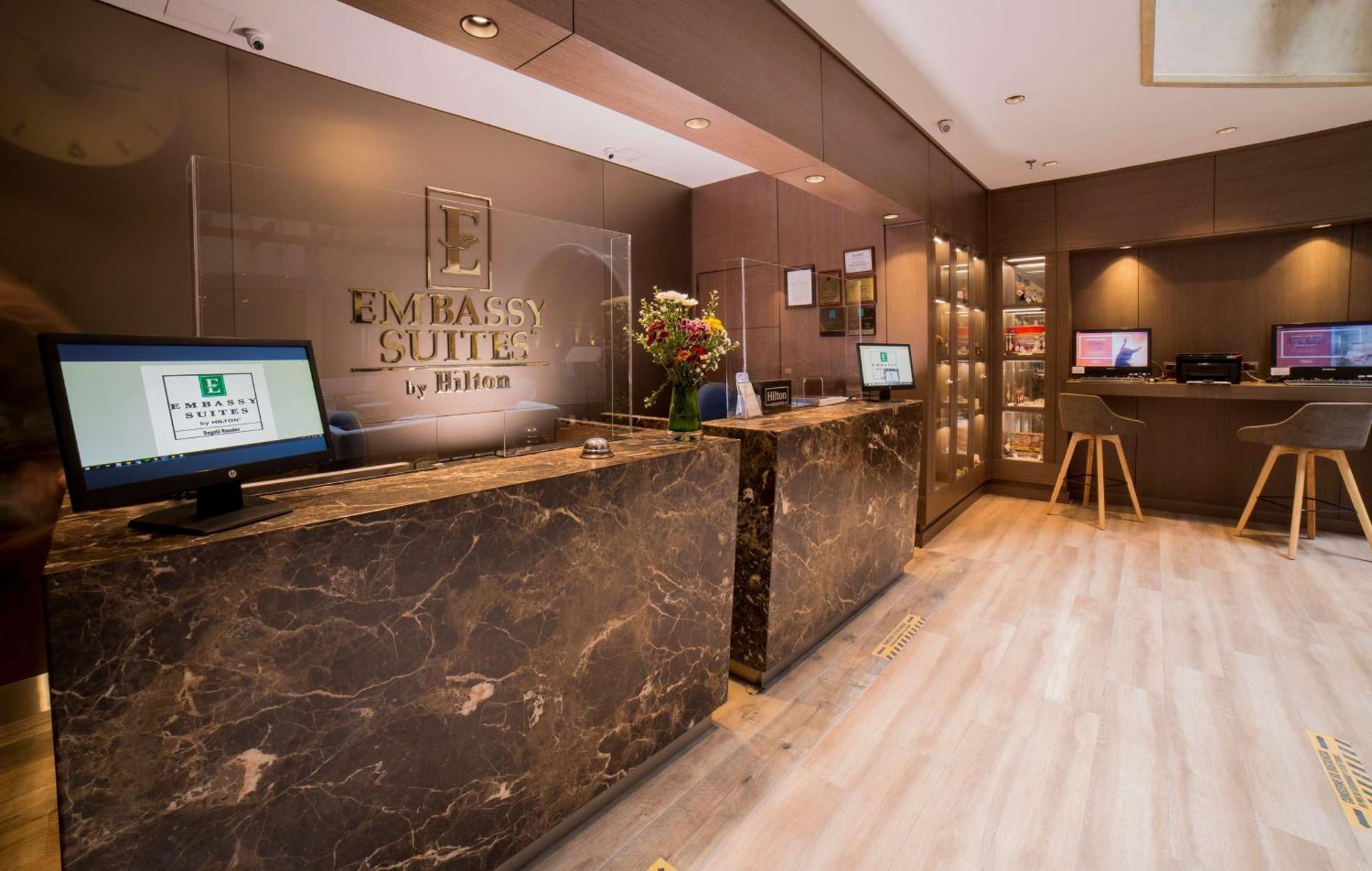 Embassy Suites By Hilton Bogota - Rosales Екстер'єр фото Lobby