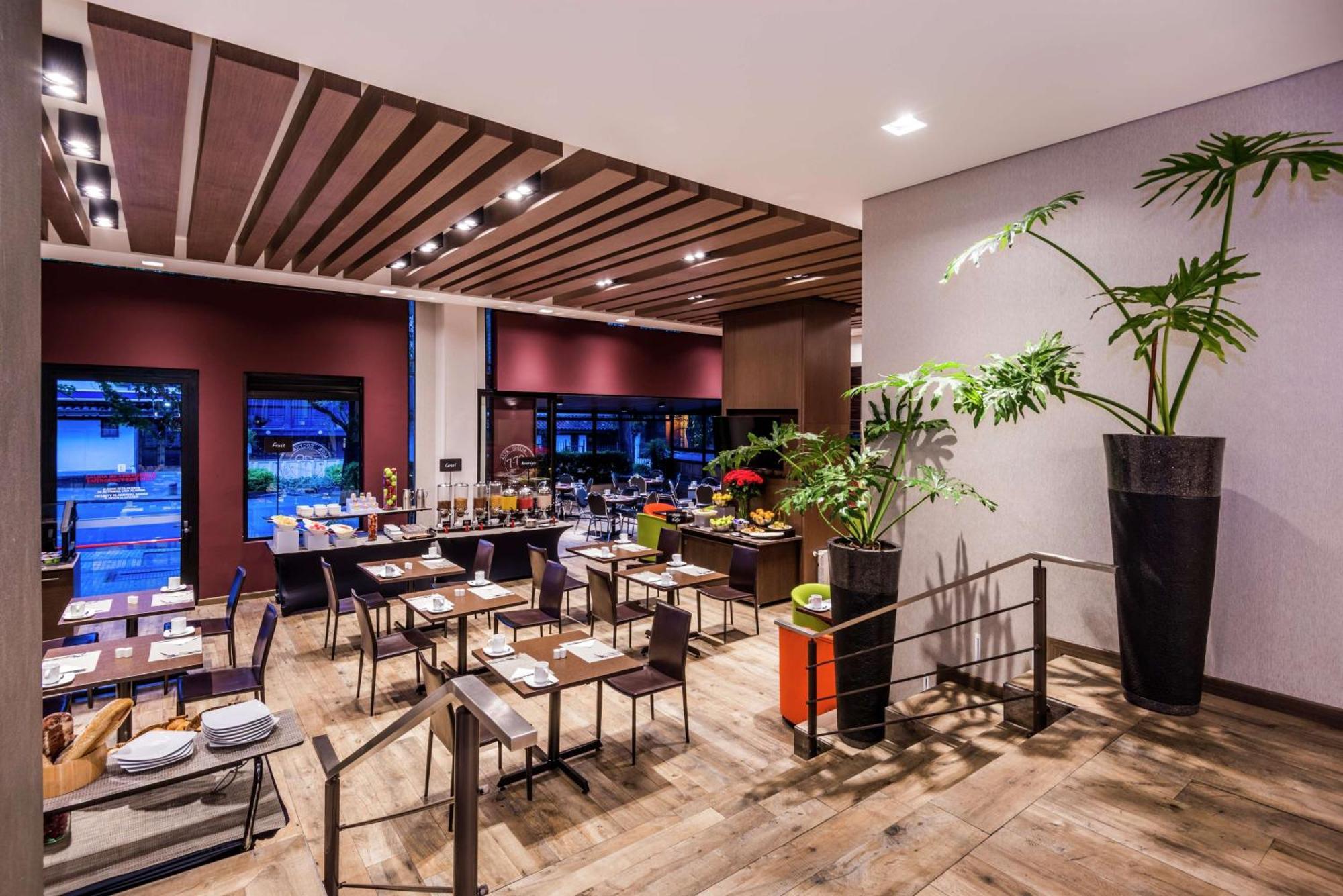 Embassy Suites By Hilton Bogota - Rosales Екстер'єр фото The restaurant